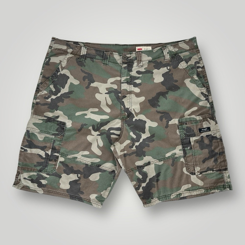 Wrangler Camo Cargo Shorts Mens 44 Green Utility Outdoor Workwear Cotton 10 Inch